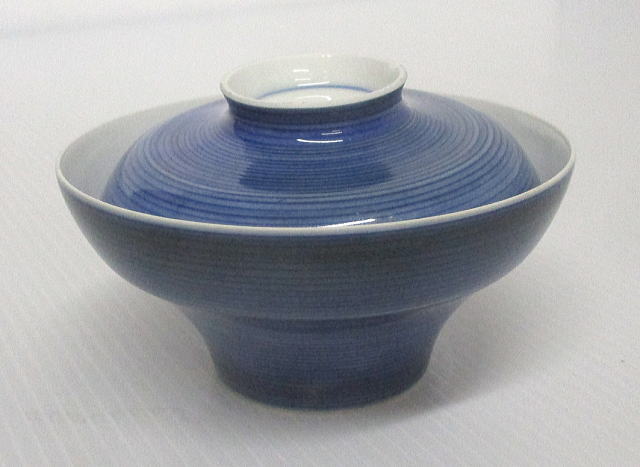 陶器　煮物碗　青の全体の様子
