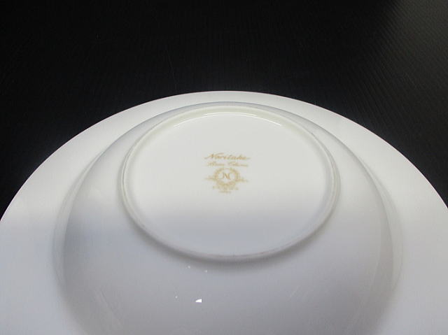 洋陶　ノリタケ　21cmスープボール　白のロゴマーク