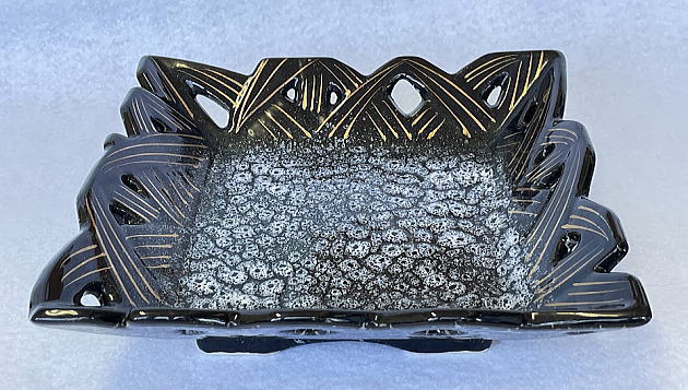 ����̎l�p�M�S�̗̂l�q