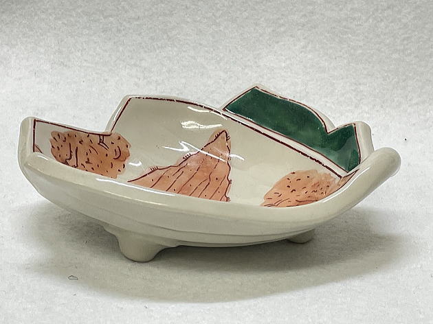 陶器の変形小鉢02